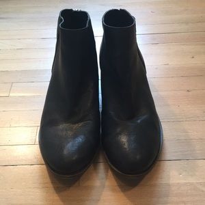 Lucky brand 🍀 black booties